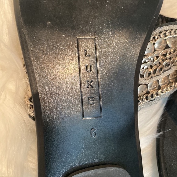 Steve Madden luxe size 6 silver slip on sandals - Picture 4 of 5